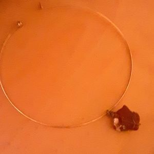 Choker with wire wrapped stone